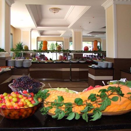 Golden Sunset Hotel&Spa Kemer Eksteriør billede A buffet at a hotel